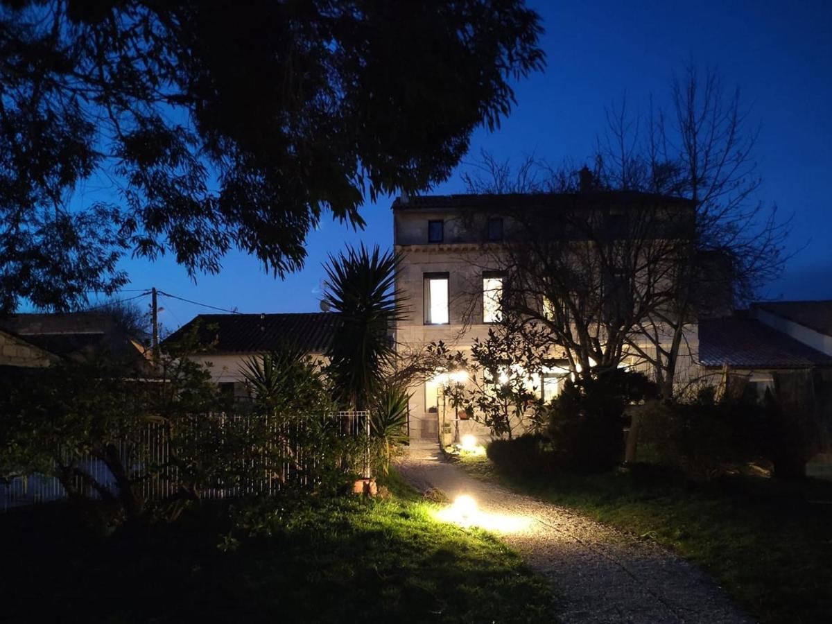 Hotel Le Coeur Des Vignes Pauillac Exterior foto